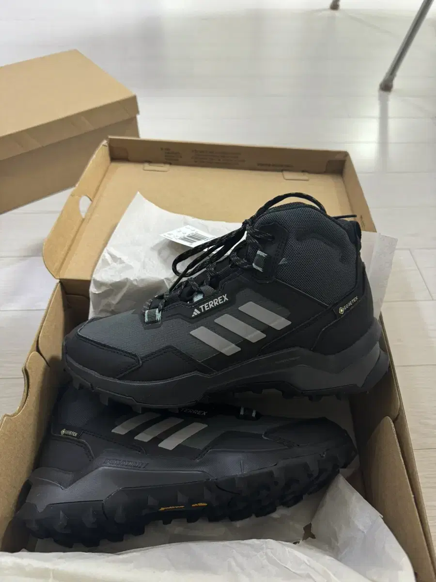 아디다스 terrex ax4 mid gtx (US6)